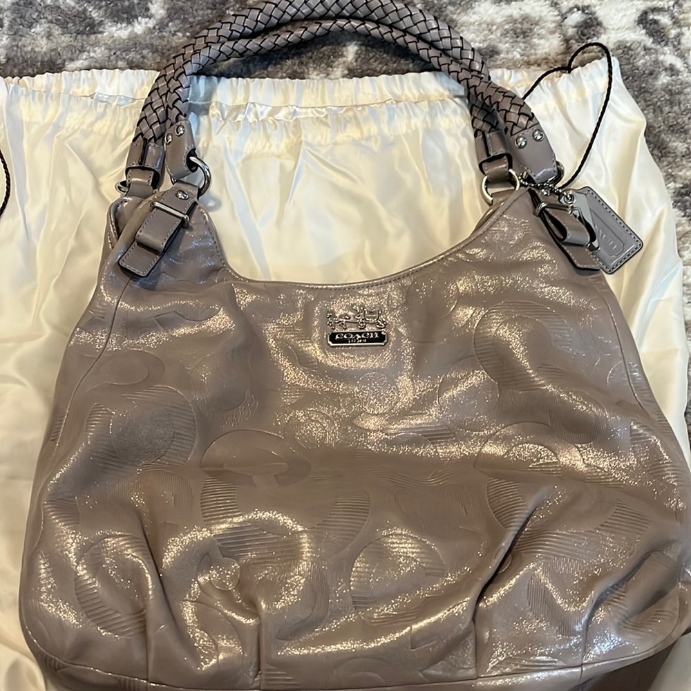 Coach leather Maggie